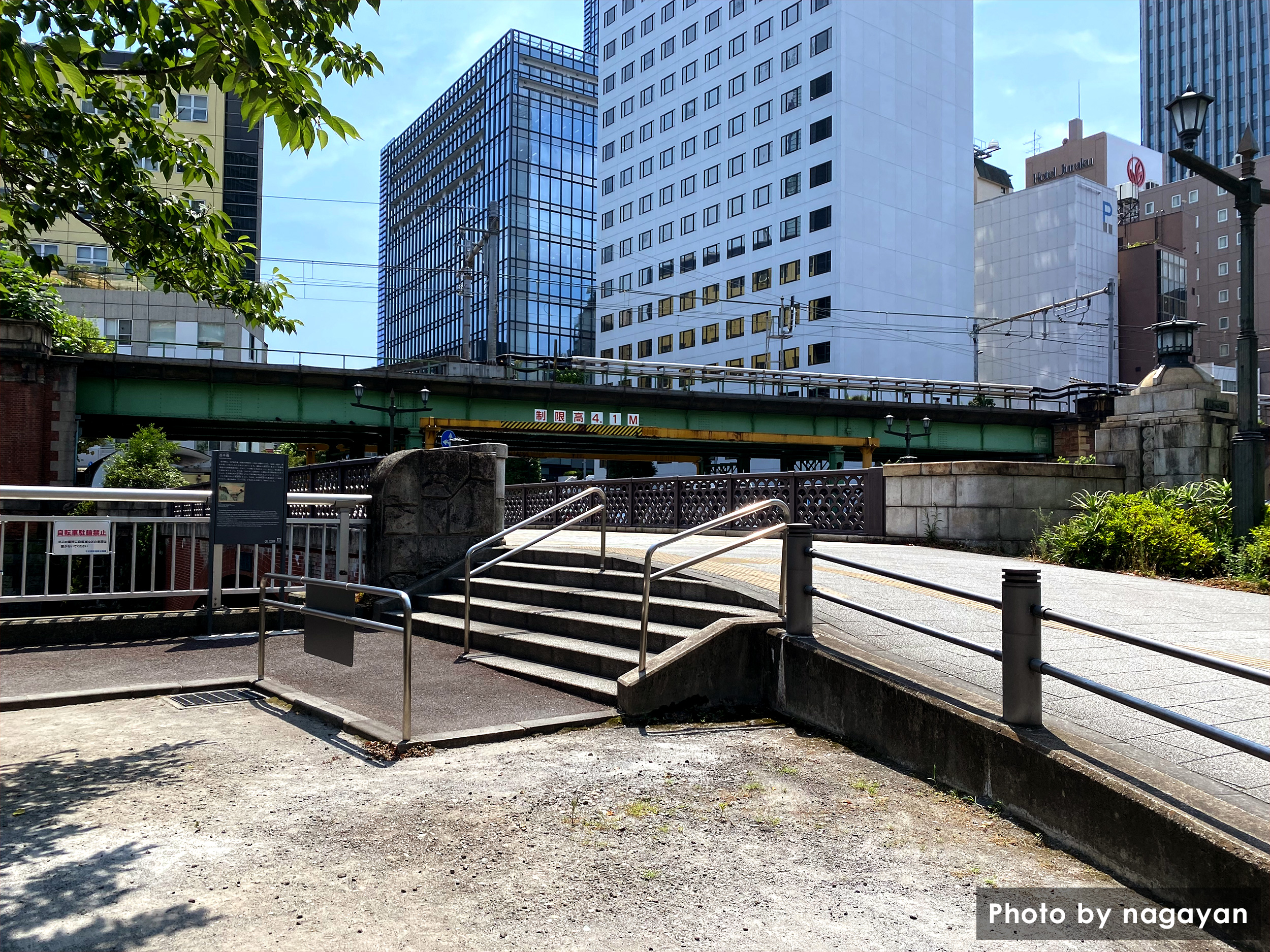 昌平橋東橋詰広場