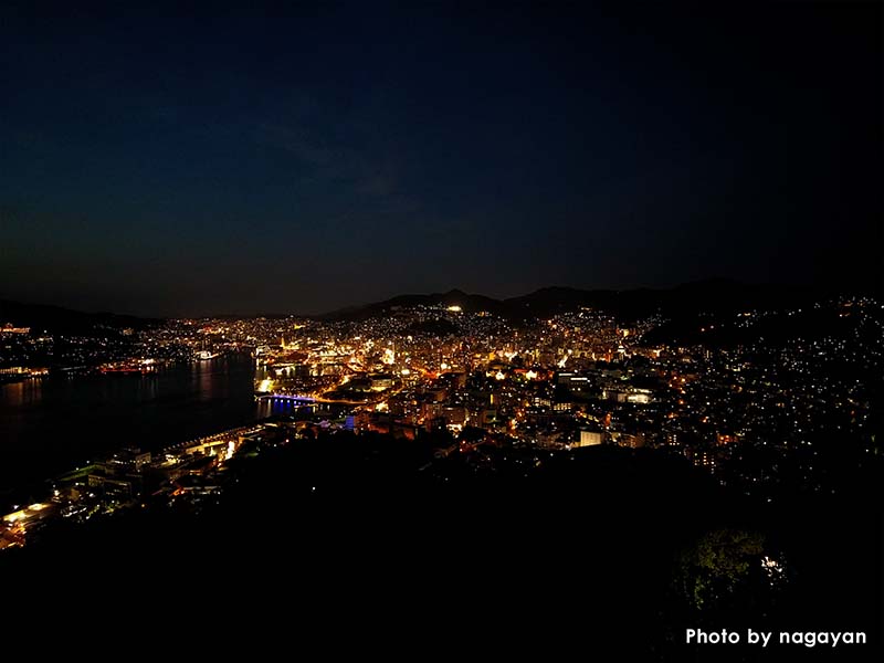 鍋冠山展望公園から眺める夜景